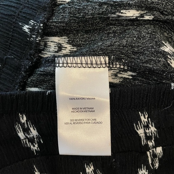 C Wonder Size L Women's Pull On Adjustable Drawcord Cabana Short - Picture 4 of 4